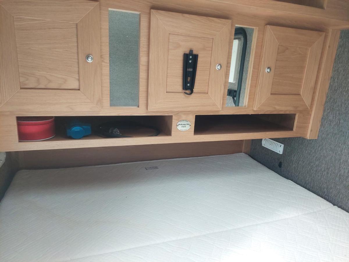 Gaestehaus Kathi Buschcamper * Gyenesdias