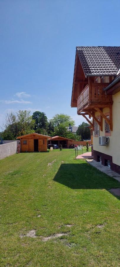 Gaestehaus Kathi Buschcamper Campsite Gyenesdias